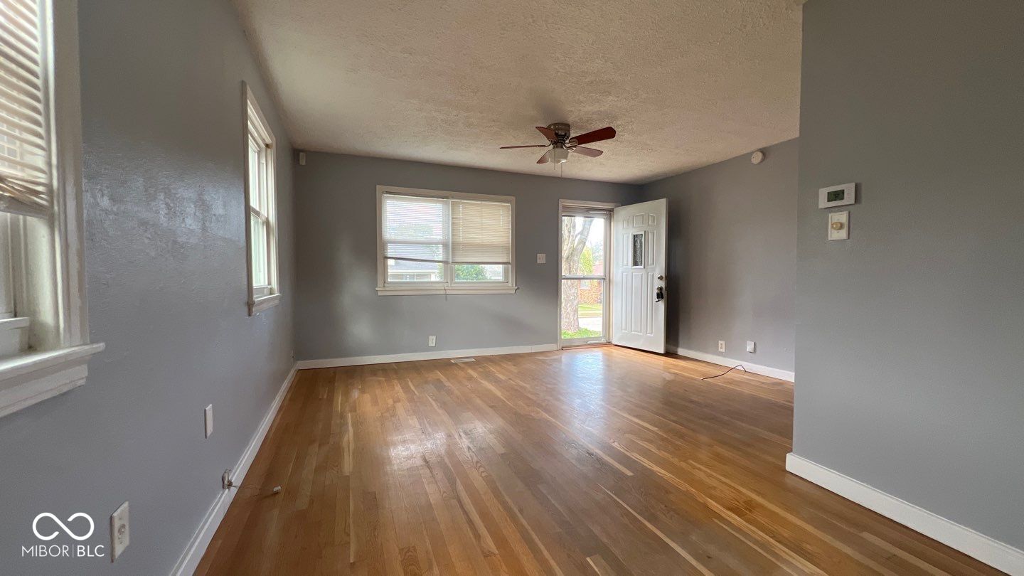 141 North 6th Avenue Beech Grove, IN 46107 - Photo 4 of 12