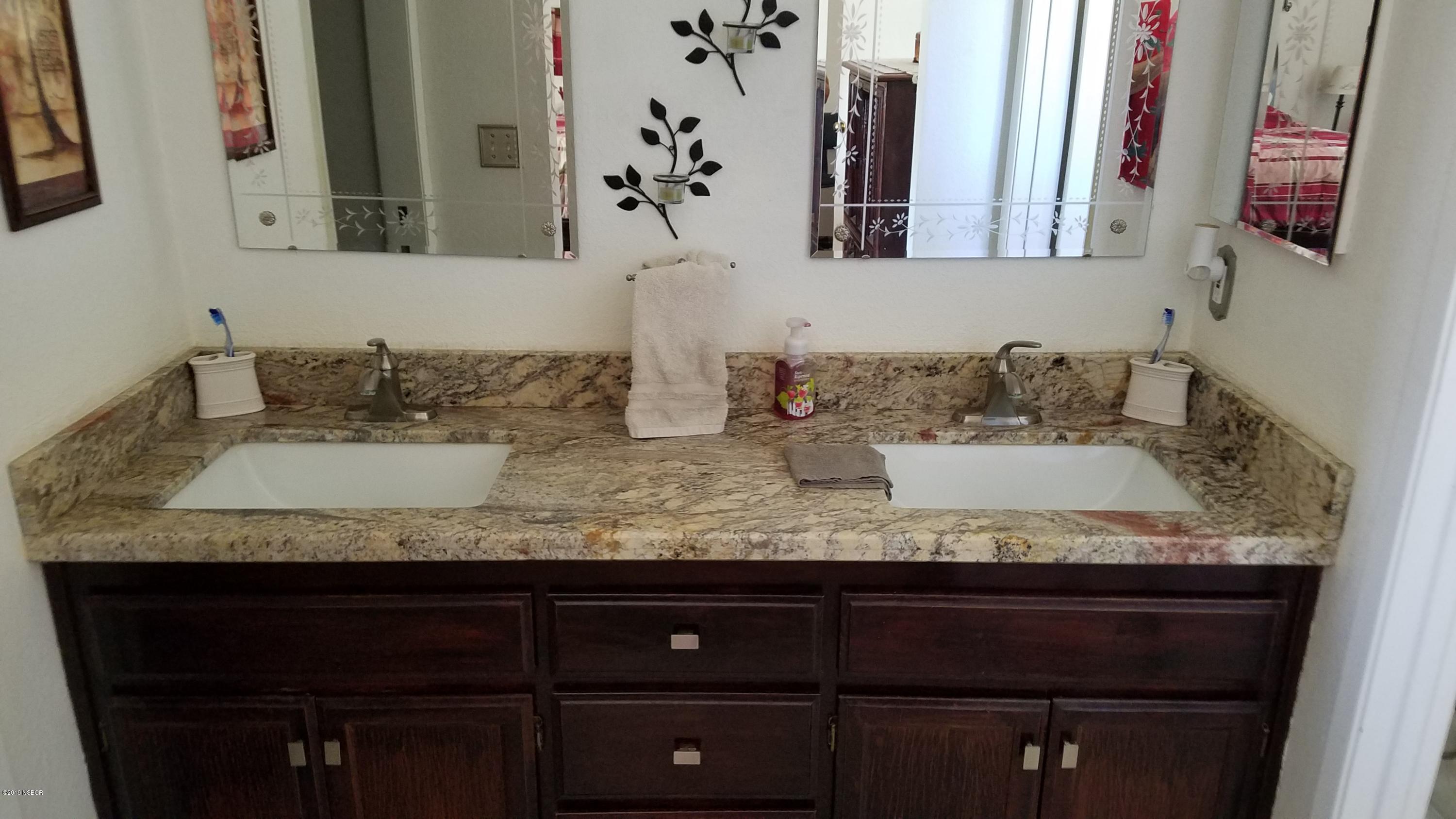 1302 Woodmere Road Santa Maria, CA 93455 - Photo 19 of 32 Master Dual Sink Vanity