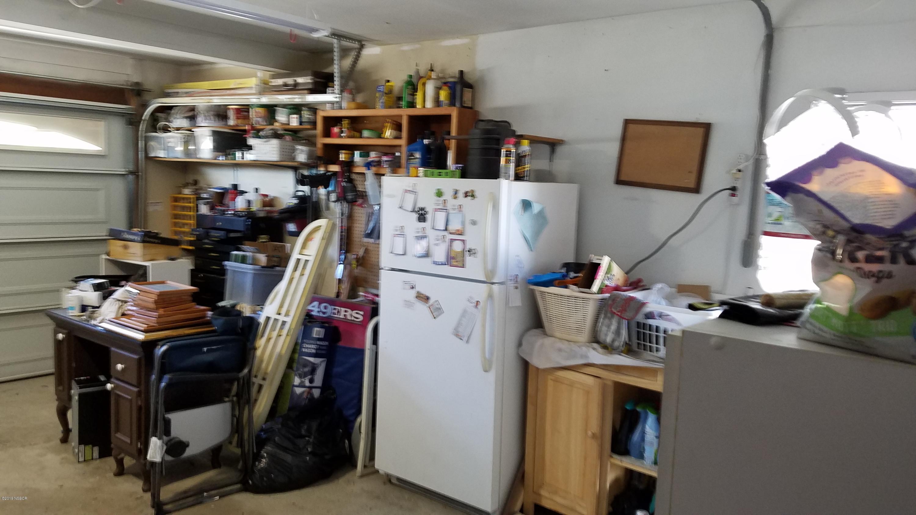 1302 Woodmere Road Santa Maria, CA 93455 - Photo 26 of 32 Garage #3