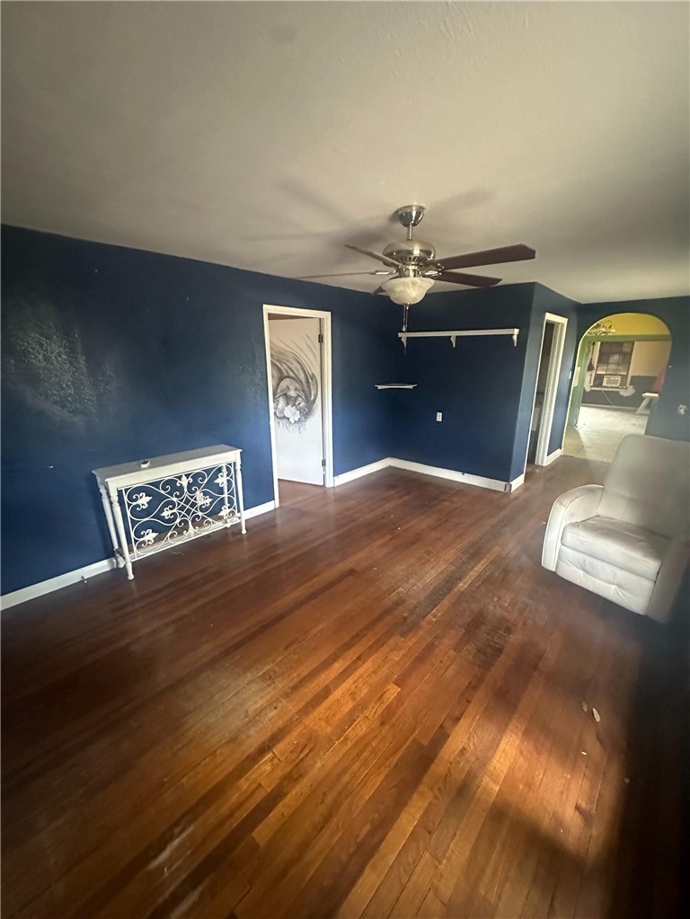 115 Ryan Refugio, TX 78377 - Photo 9 of 18