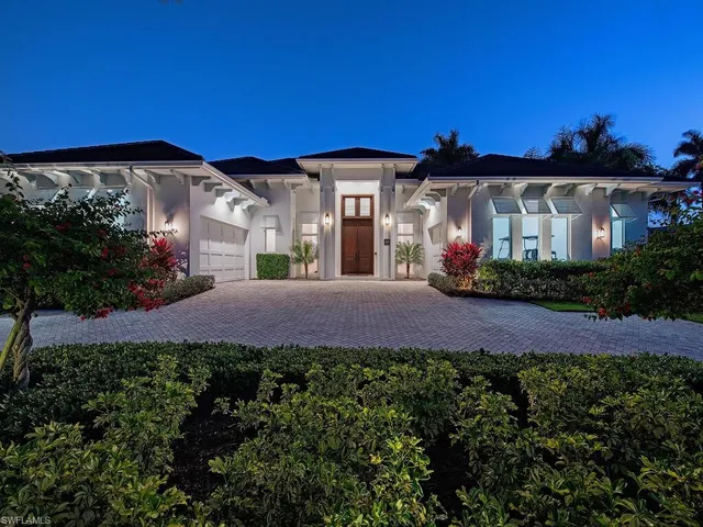 $5,995,000 | 452 Putter Point Drive, Naples, FL 34103