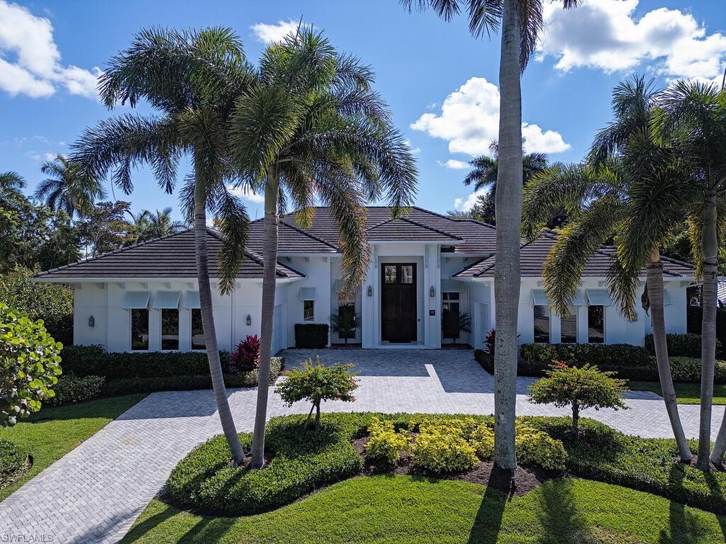 452 Putter Point Drive Naples, FL 34103 - Photo 3 of 28