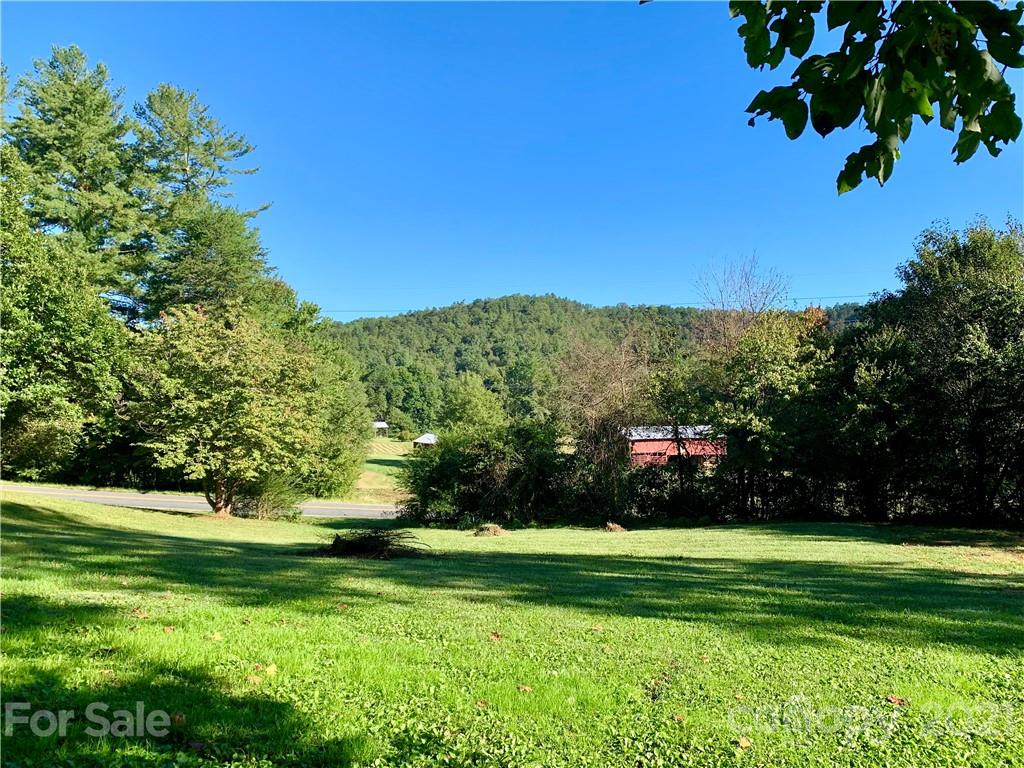 3144 River Road Morganton, NC 28655 - Photo 3 of 12 Gallery Image 3