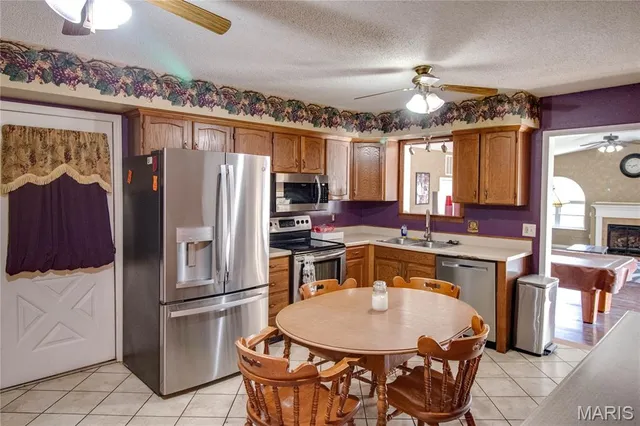 $249,000 | 104 Chouteau Trace Parkway, Granite City, IL 62040