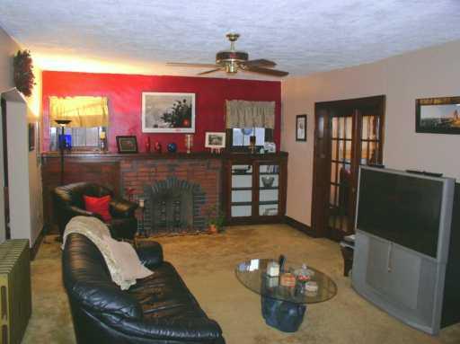 616 Virginia Rochester, PA 15074 - Photo 2 of 8 Other.