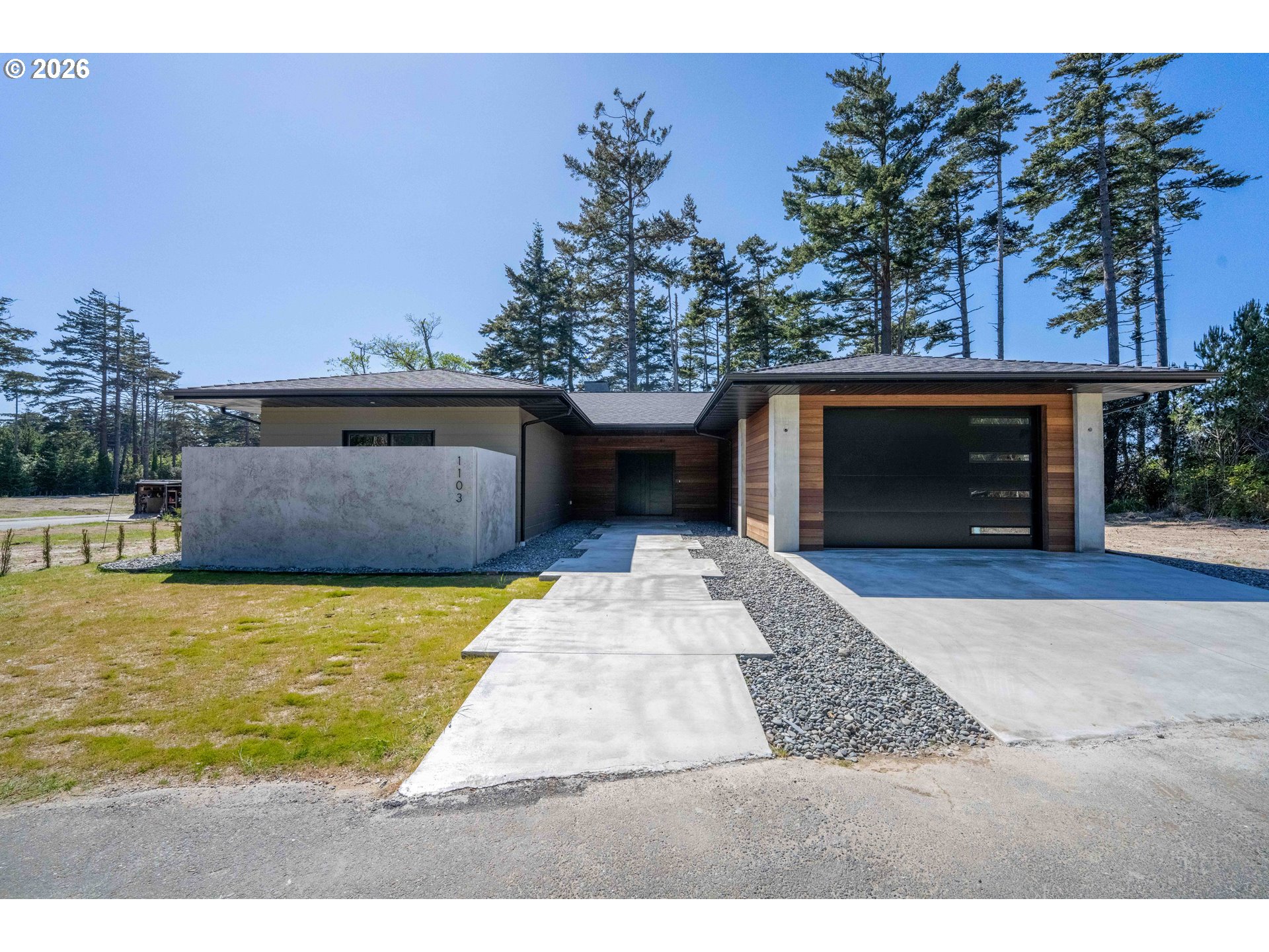1103 Talus Way Port Orford, OR 97465 - Photo 4 of 38