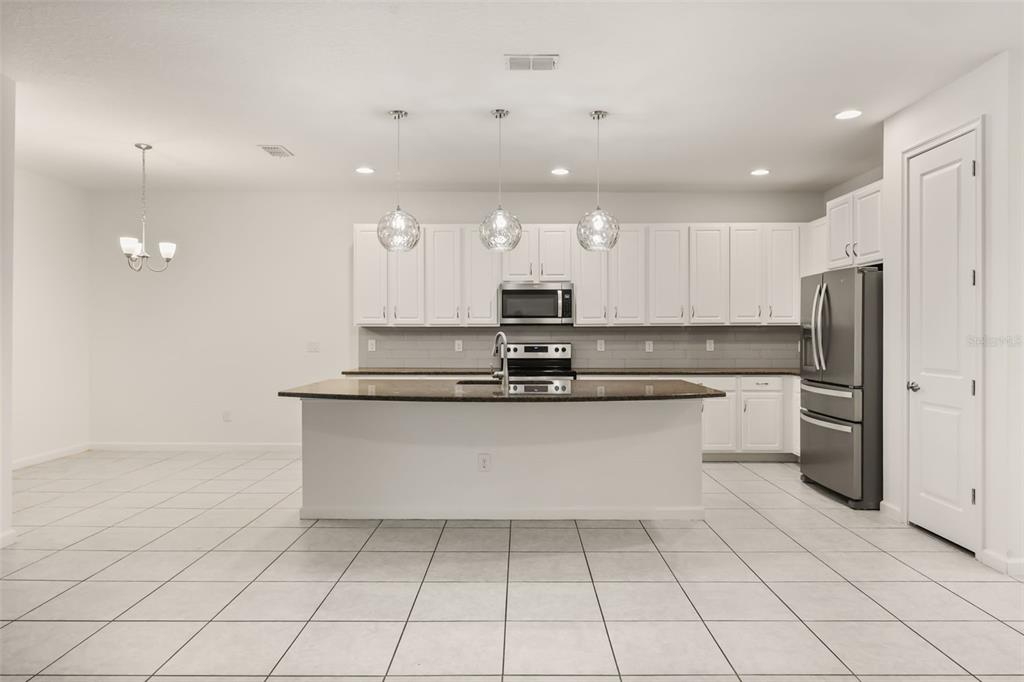 1078 Castlevecchio Loop Orlando, FL 32825 - Photo 5 of 43