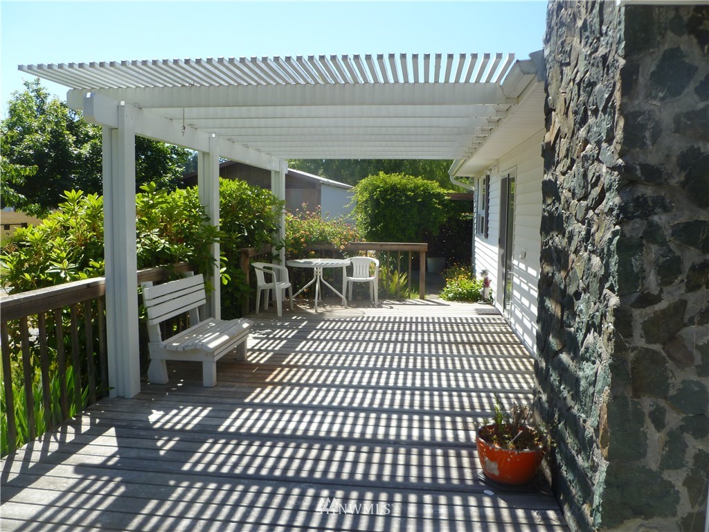 6694 Guemes Island Road Anacortes, WA 98221 - Photo 3 of 25 Gallery Image 3