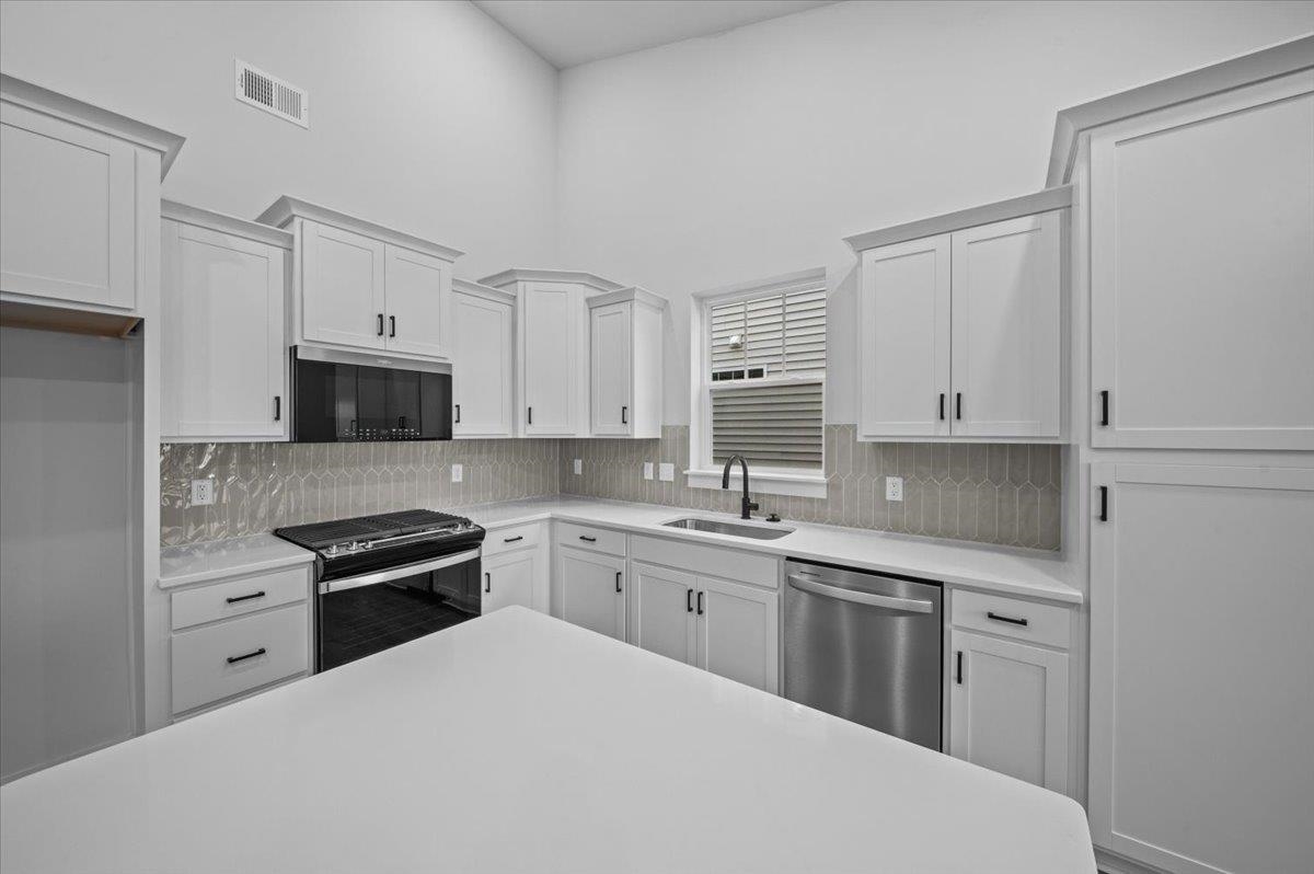 13033 Black Walnut Way Inman, SC 29349 - Photo 8 of 29