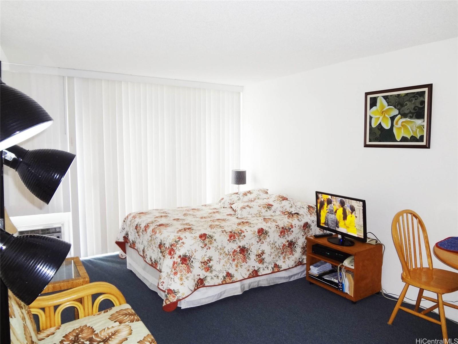 2572 Lemon Road, Unit 502 Honolulu, HI 96815 - Photo 5 of 7