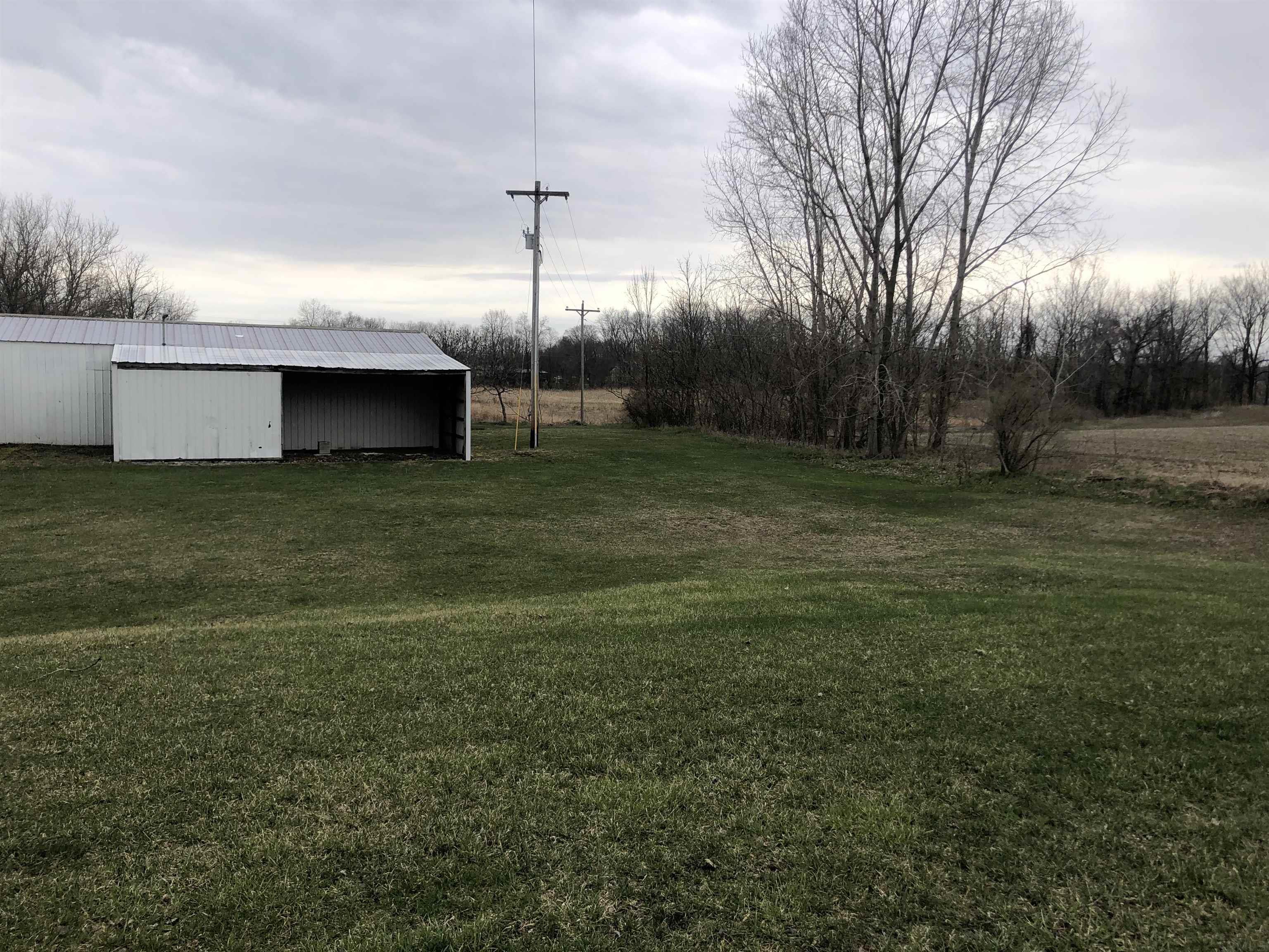 2840 South Menges Road Pleasant Lake, IN 46779 - Photo 10 of 12 Gallery Image 10
