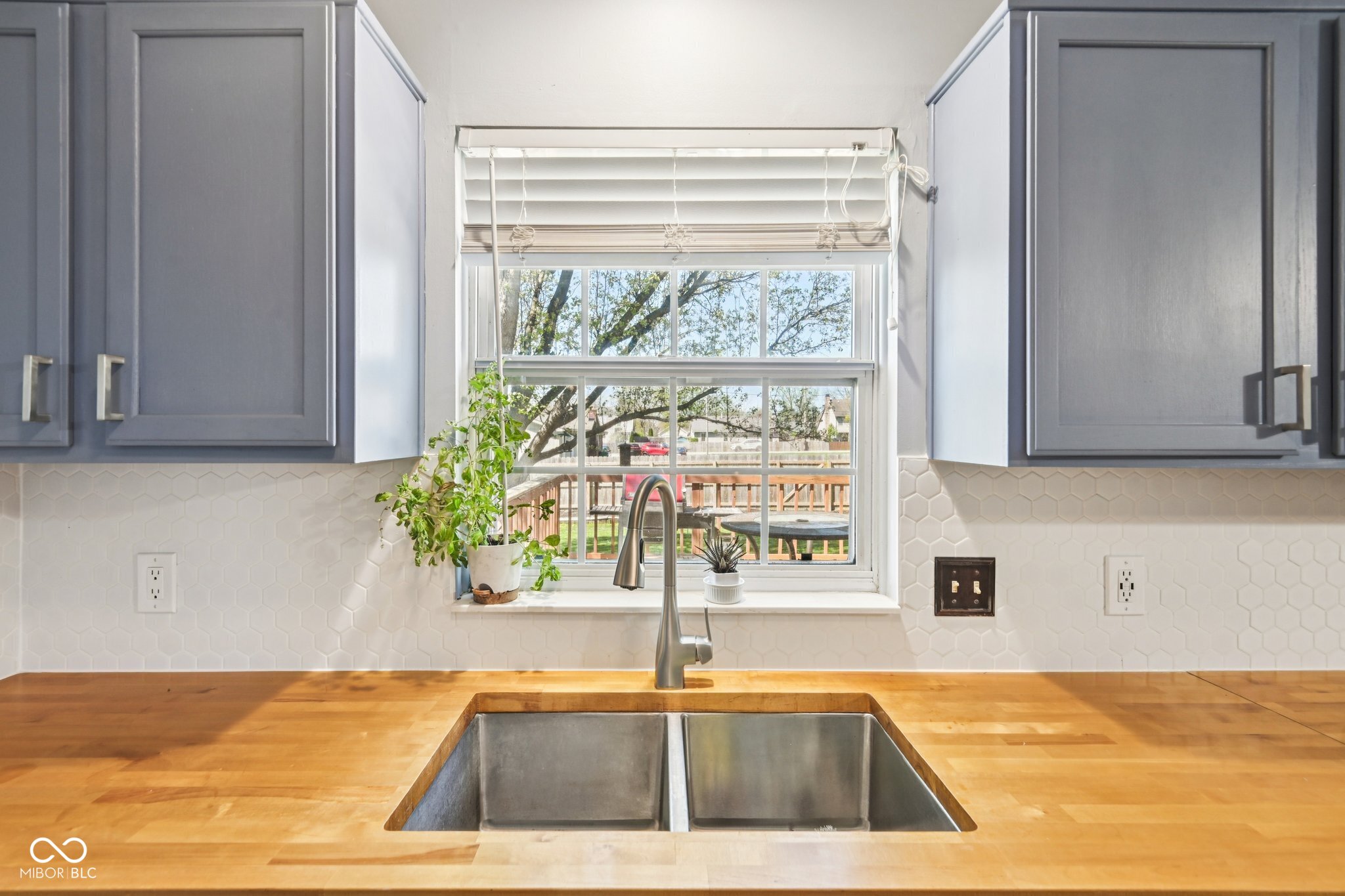 12472 Traverse Place Fishers, IN 46038 - Photo 13 of 57