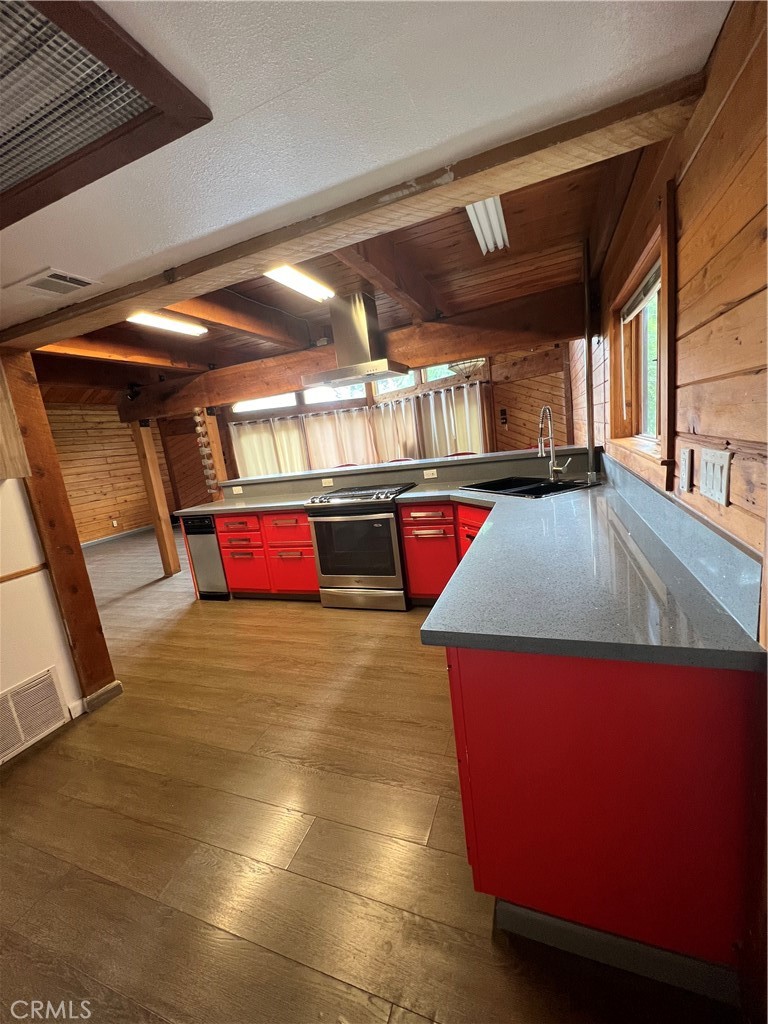 29716 Jackson Street Castaic, CA 91384 - Photo 18 of 38 a view of storage and utility