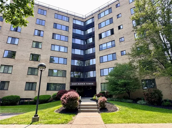$304,500 | 2501 East Avenue, Unit 607, Brighton, NY 14610