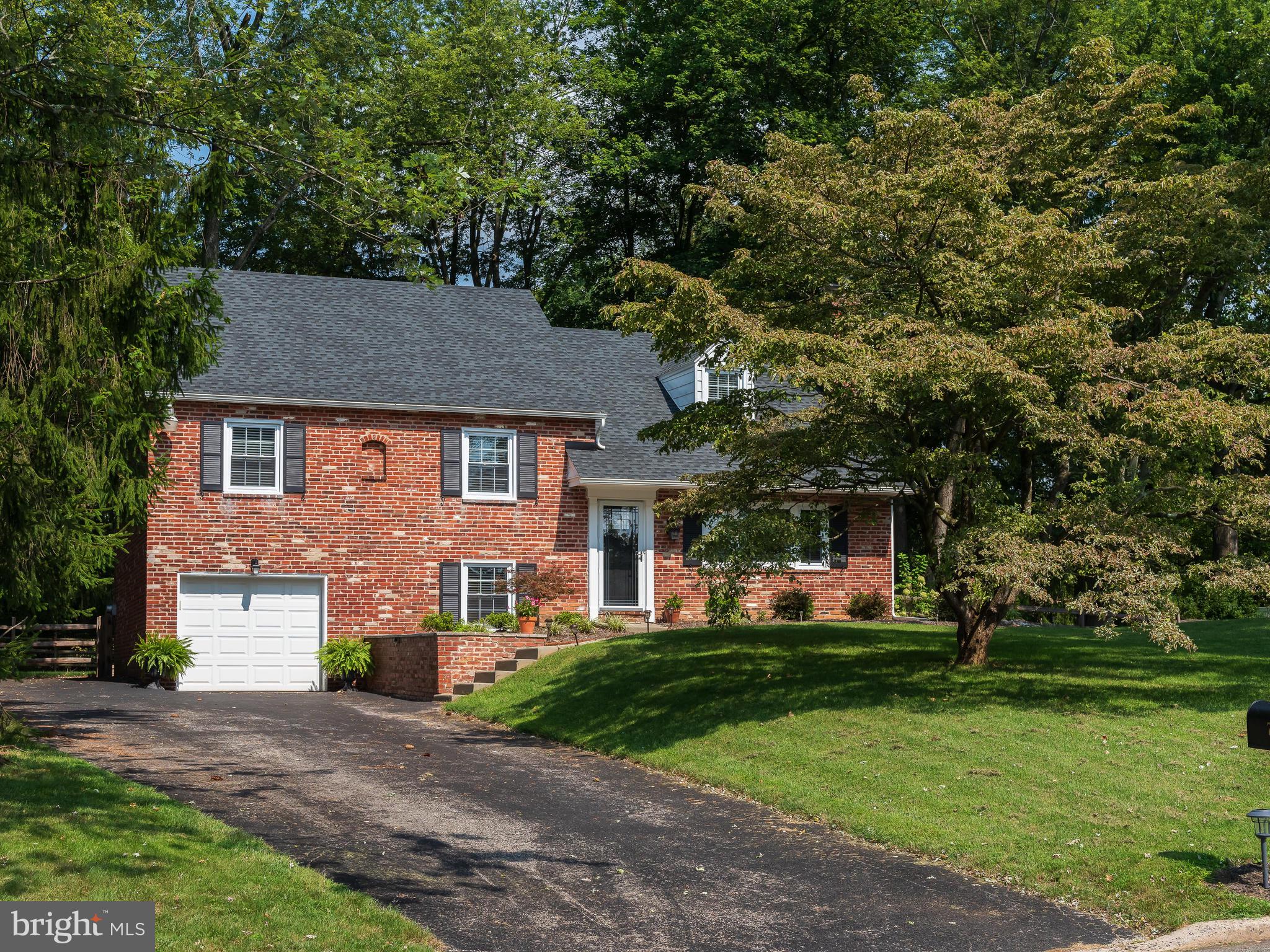 713 Monument Road Malvern, PA 19355 - Photo 2 of 40 Gallery Image 2