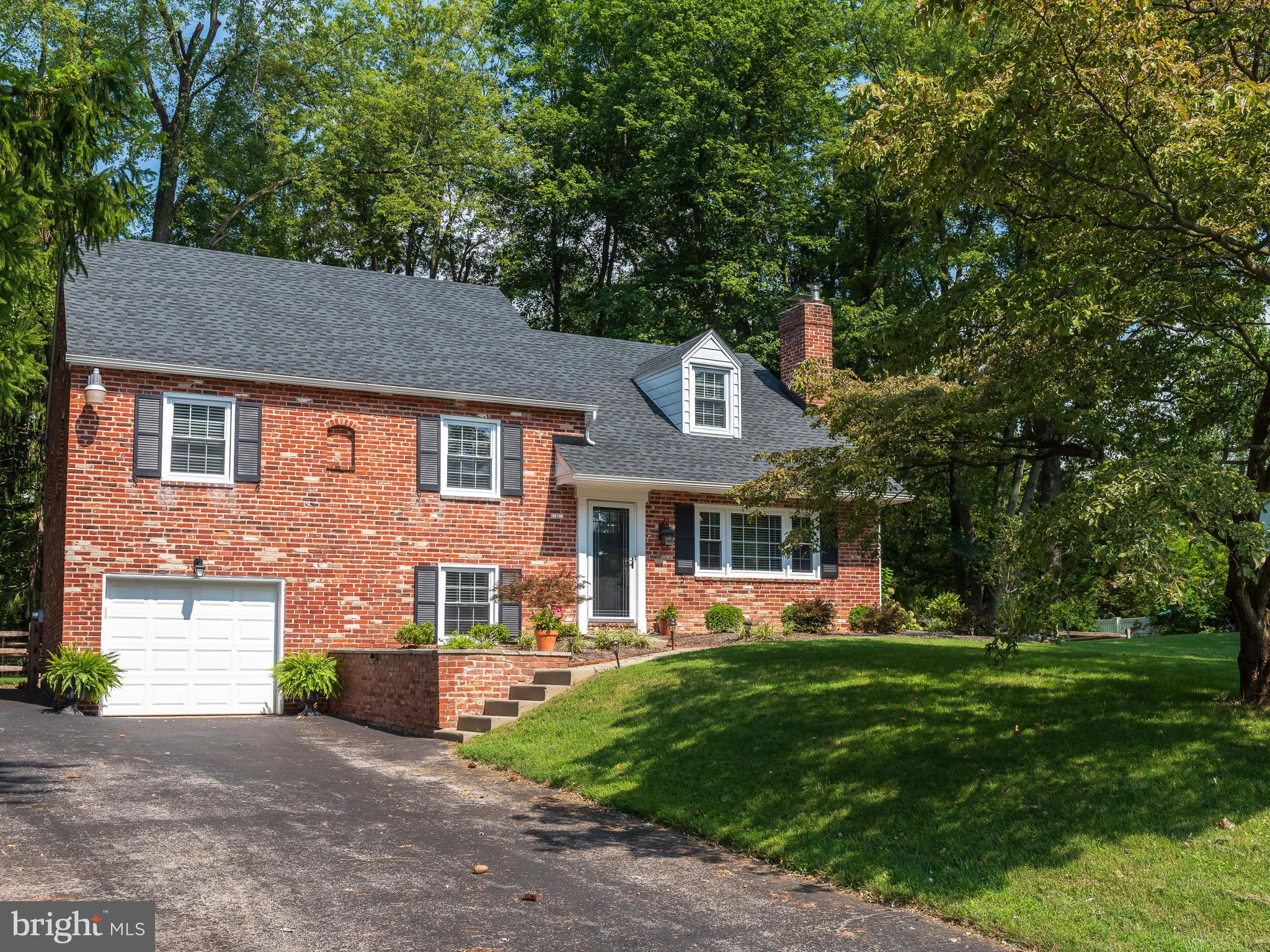 713 Monument Road Malvern, PA 19355 - Photo 4 of 40 Gallery Image 4