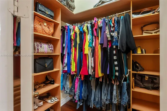 $1,250,000 | Pembroke Falls, Pembroke Pines, FL 33028