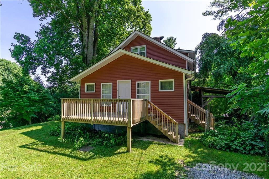 285 Old County Home Road Brevard, NC 28712 - Photo 1 of 35 Gallery Image 1