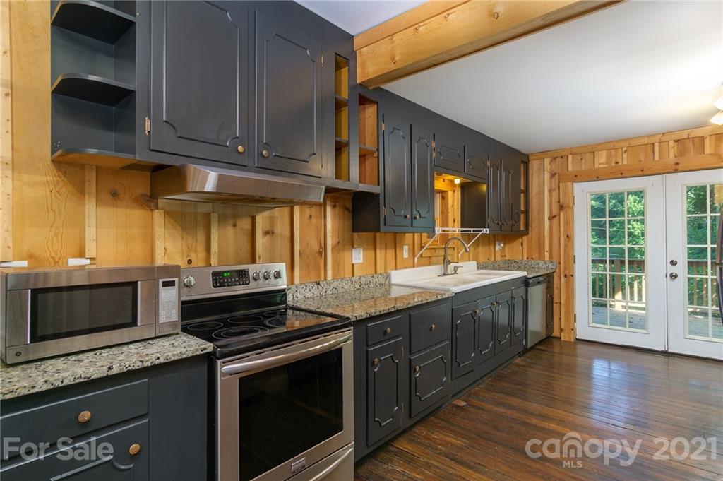 285 Old County Home Road Brevard, NC 28712 - Photo 14 of 35 Gallery Image 14