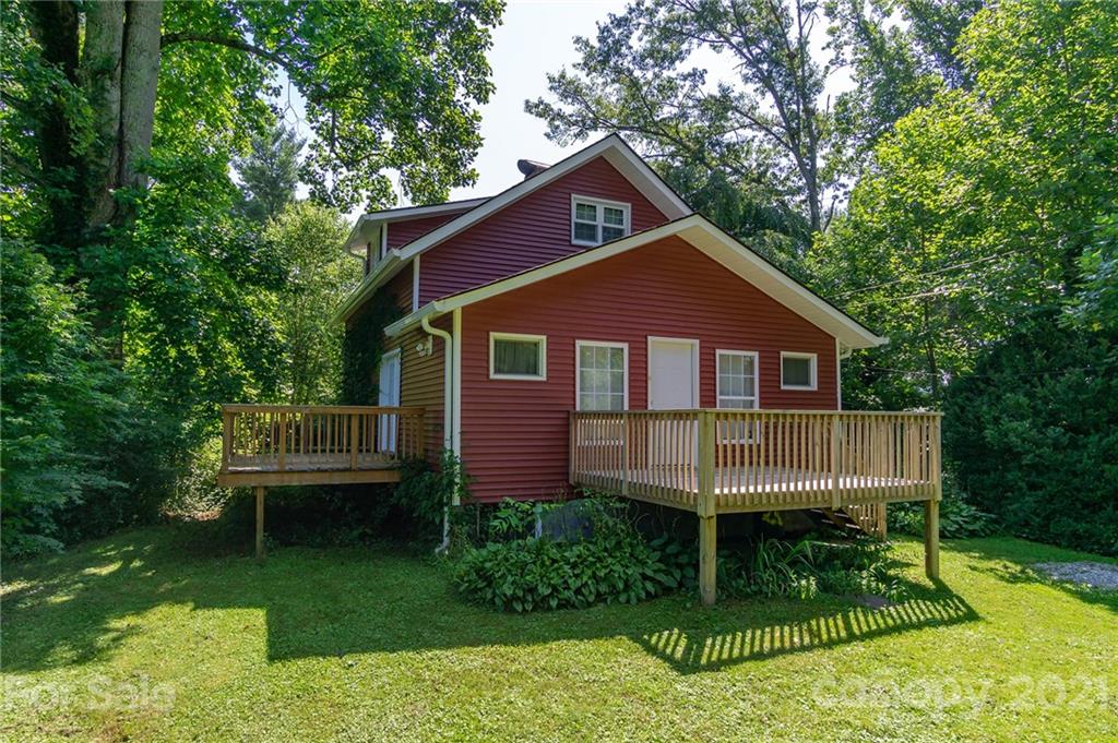 285 Old County Home Road Brevard, NC 28712 - Photo 3 of 35 Gallery Image 3