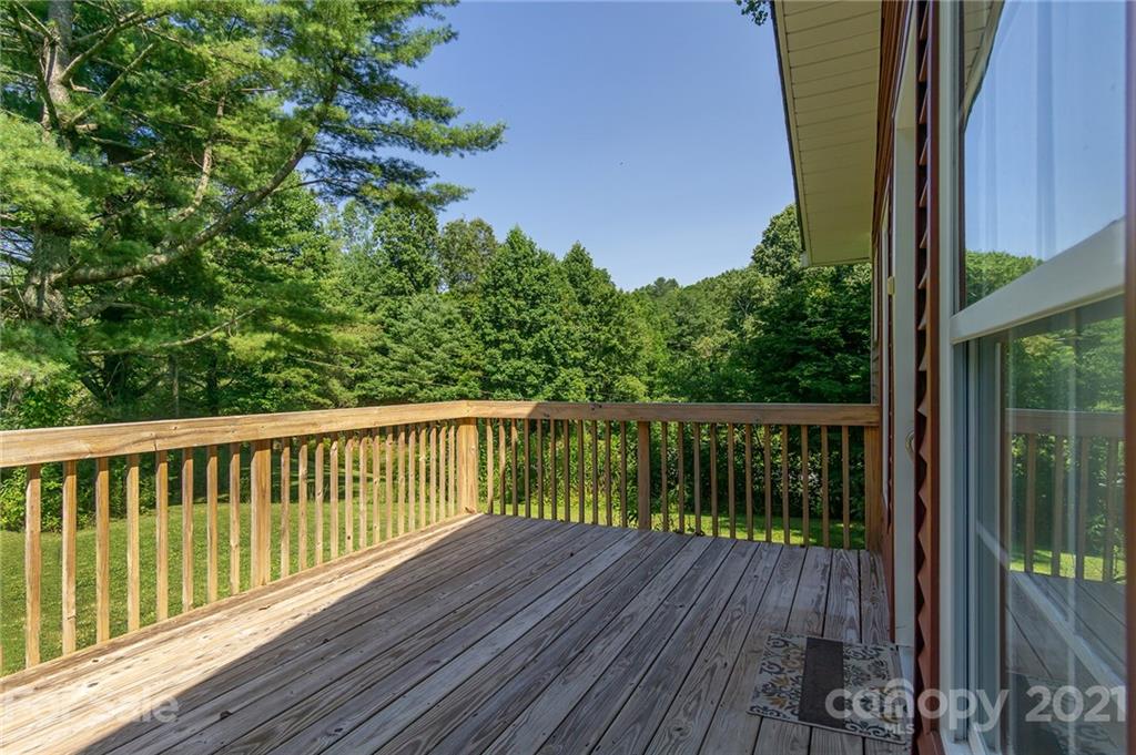 285 Old County Home Road Brevard, NC 28712 - Photo 5 of 35 Gallery Image 5