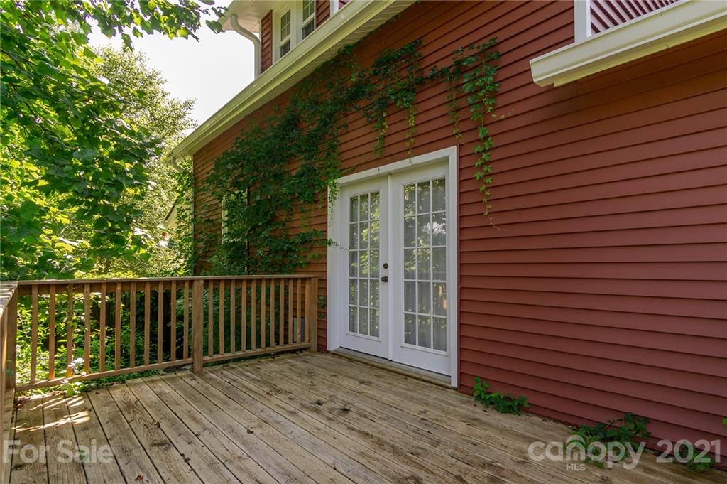 285 Old County Home Road Brevard, NC 28712 - Photo 8 of 35 Gallery Image 8
