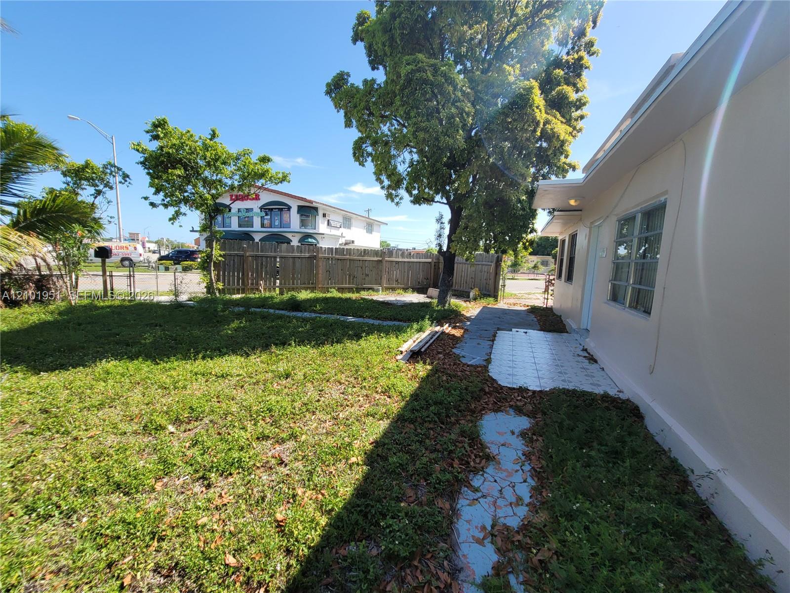 1120 South Le Jeune Road Hialeah, FL 33010 - Photo 29 of 44 Gallery Image 29