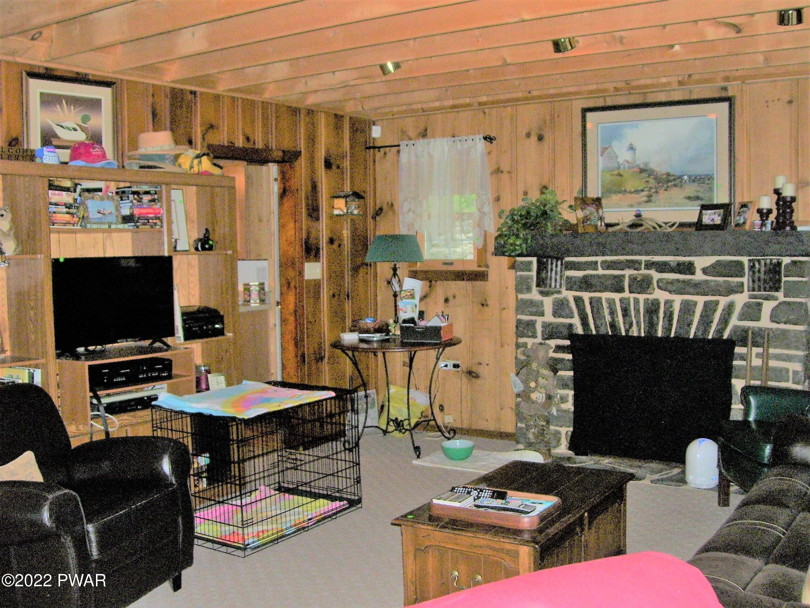 50 Paupack Point Road Hawley, PA 18428 - Photo 13 of 59 Living Room