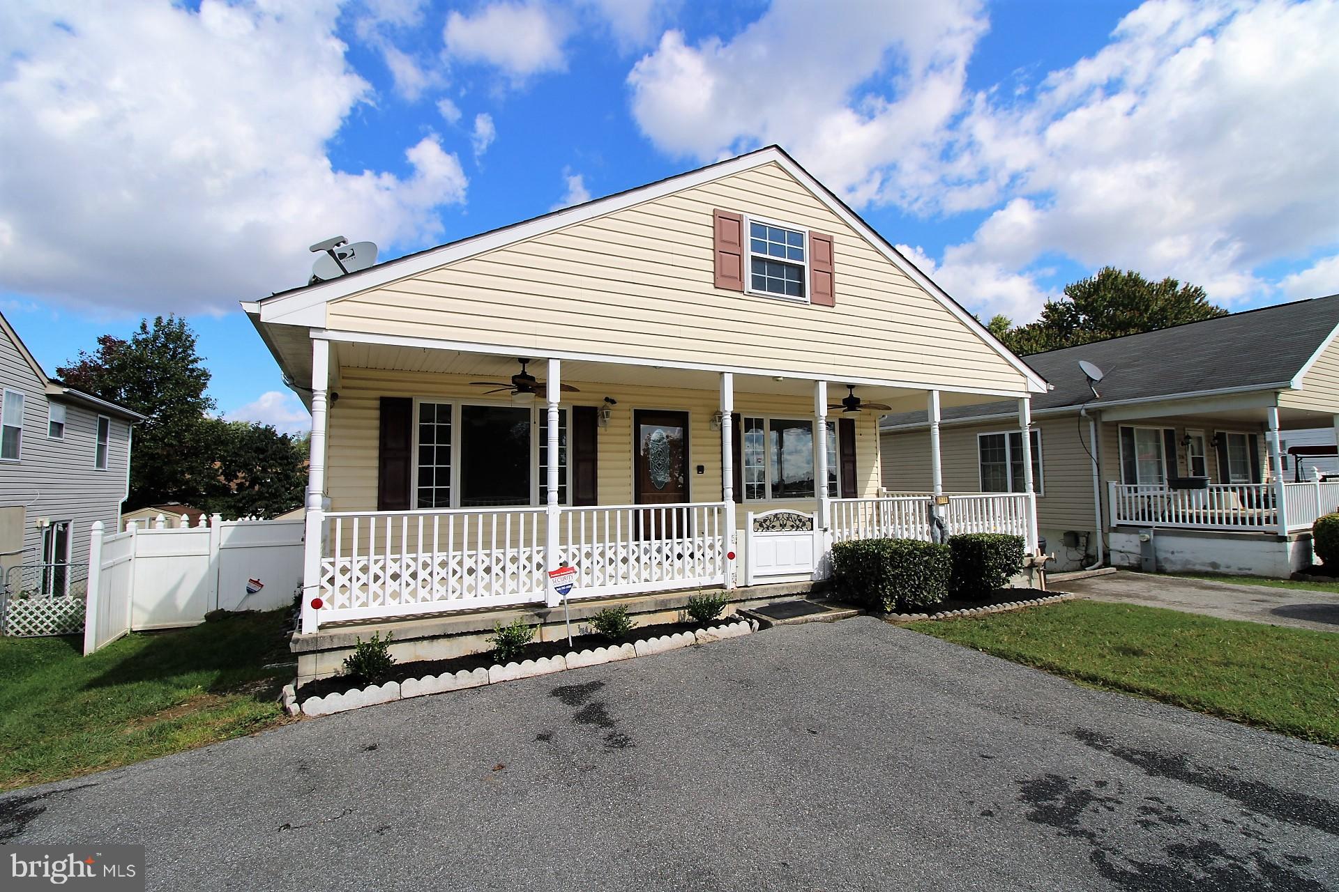 218 Holy Cross Road Baltimore, MD 21225 - Photo 1 of 34 Front