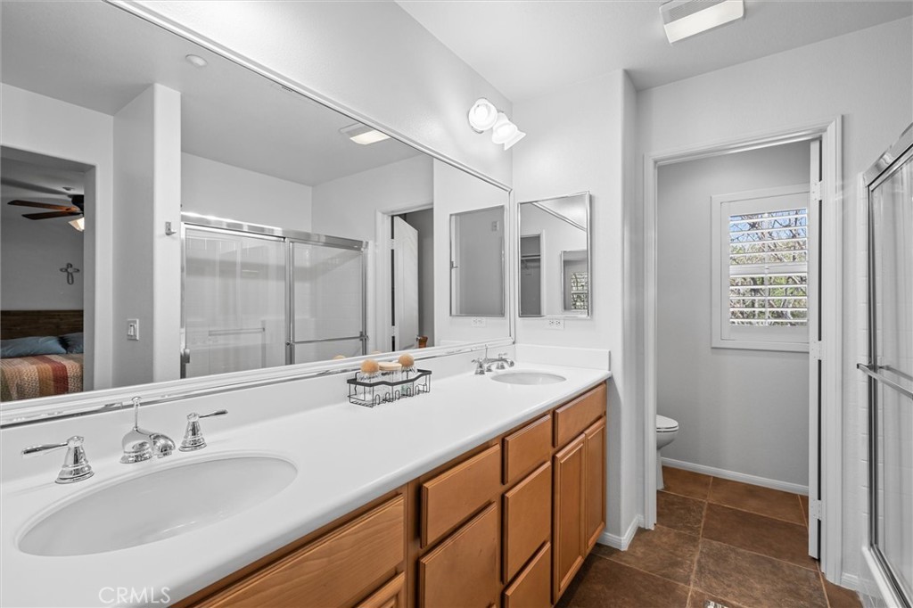 40042 Cape Cod Lane Temecula, CA 92591 - Photo 21 of 49 Master Bathroom