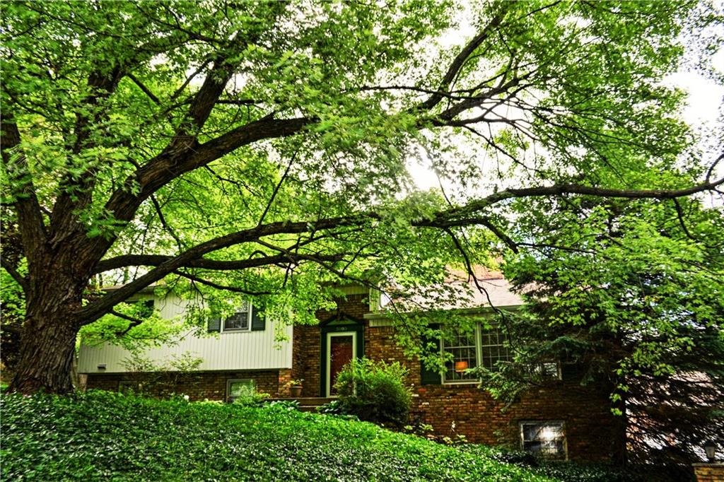 5905 Andover Road Indianapolis, IN 46220 - Photo 1 of 22