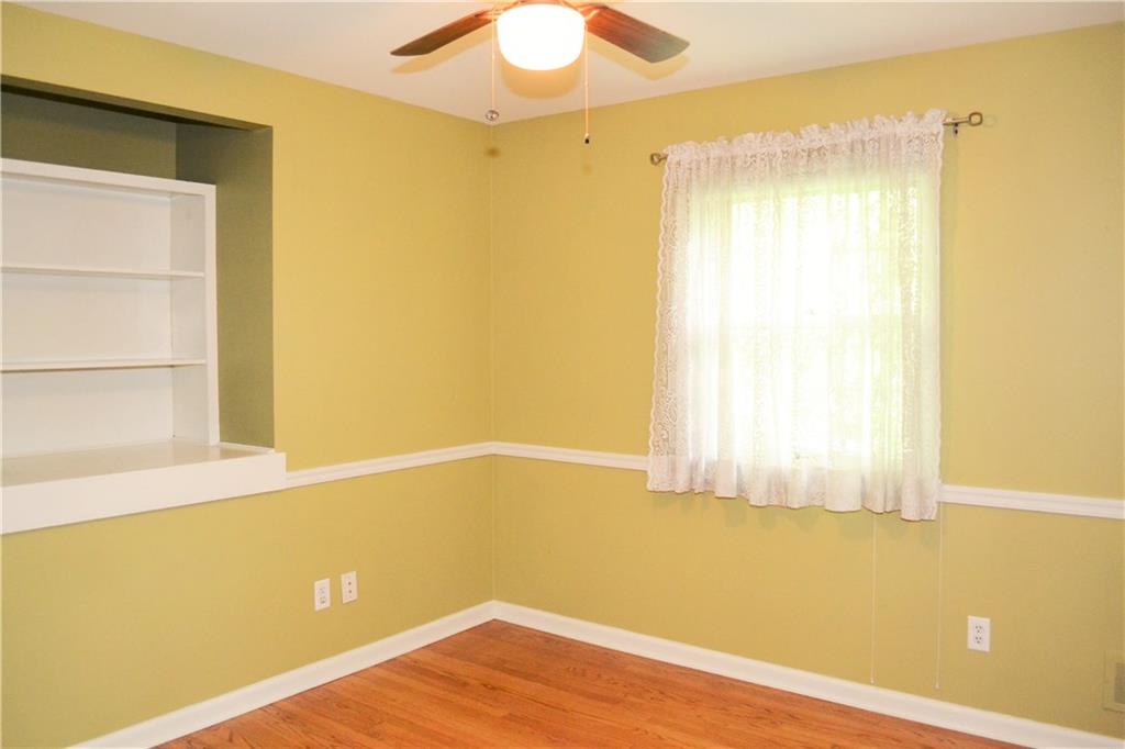 5905 Andover Road Indianapolis, IN 46220 - Photo 13 of 22