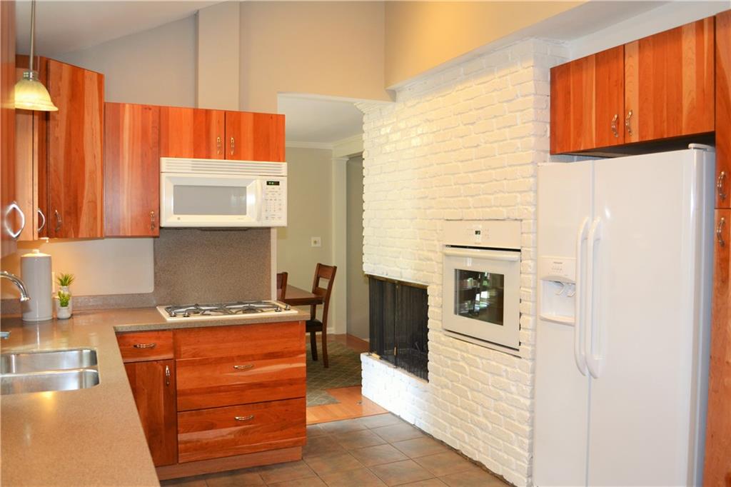 5905 Andover Road Indianapolis, IN 46220 - Photo 8 of 22