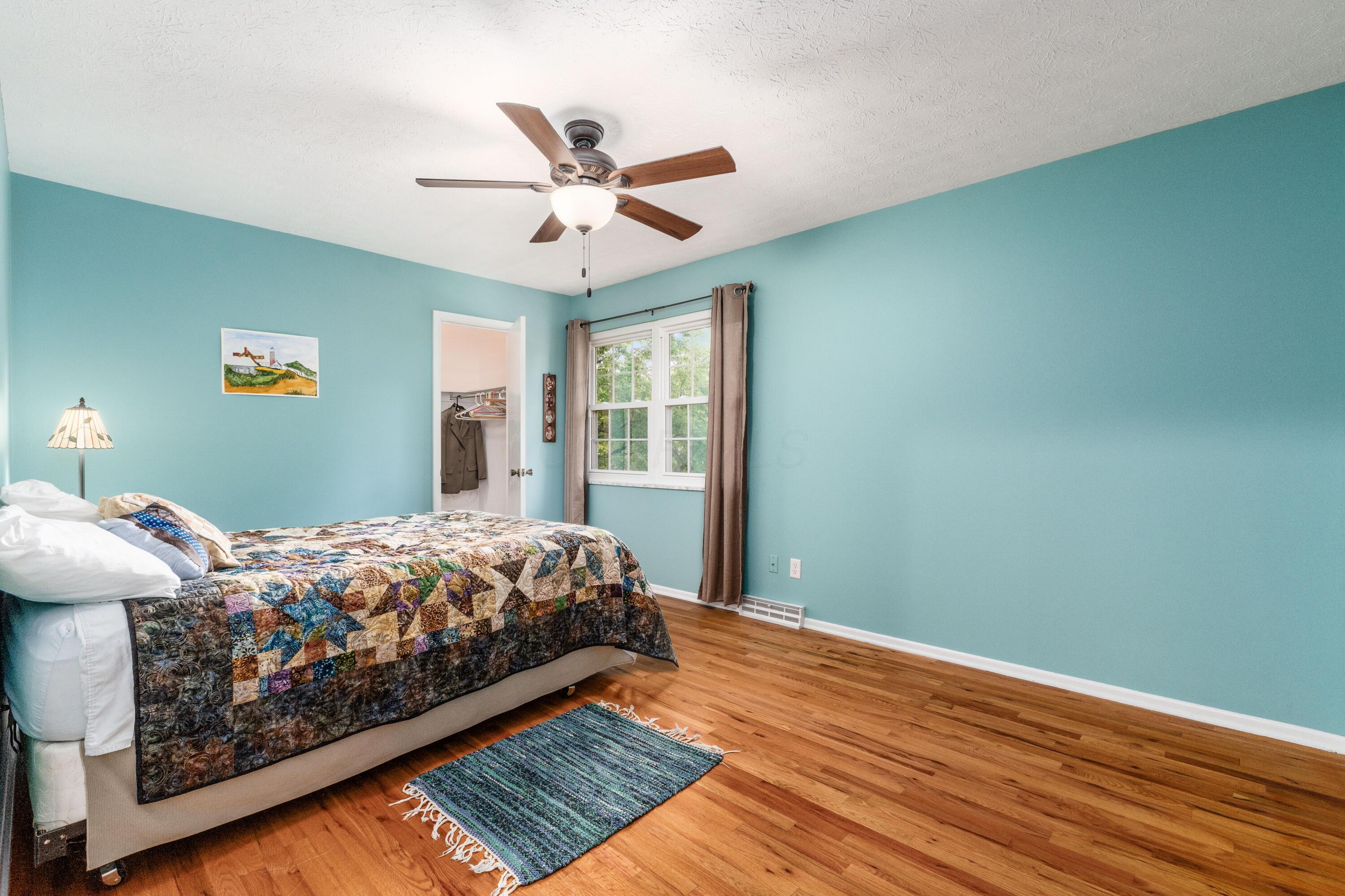 5568 Naiche Road Columbus, OH 43213 - Photo 29 of 42 2nd bedroom upstairs