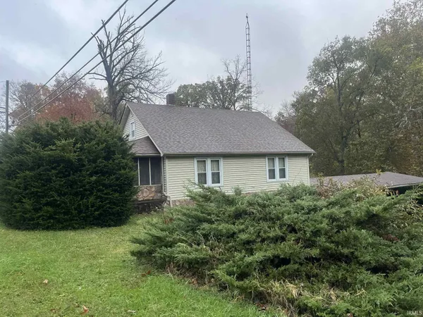 $259,999 | 2462 Dixie Highway, Bedford, IN 47421