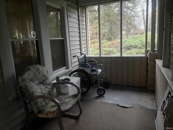 $259,999 | 2462 Dixie Highway, Bedford, IN 47421