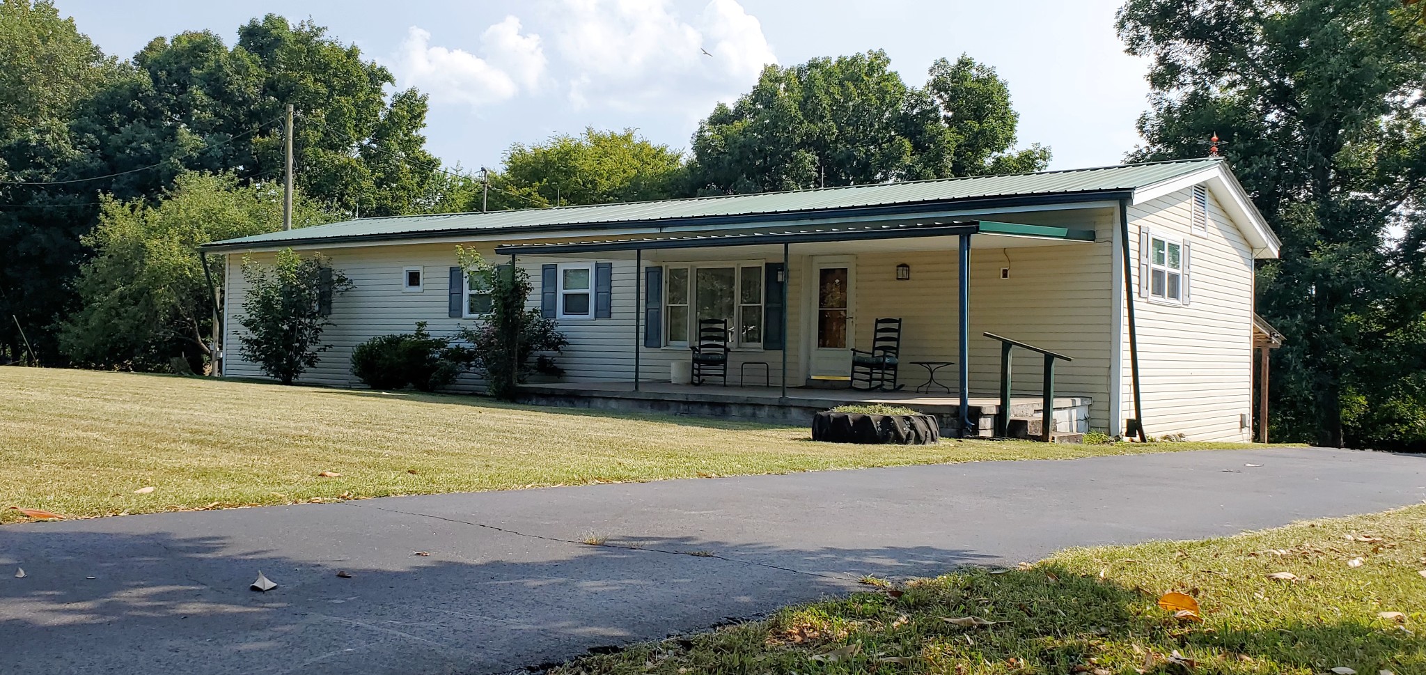 1118 Bandy Road Ashland City, TN 37015 - Photo 2 of 40 Gallery Image 2