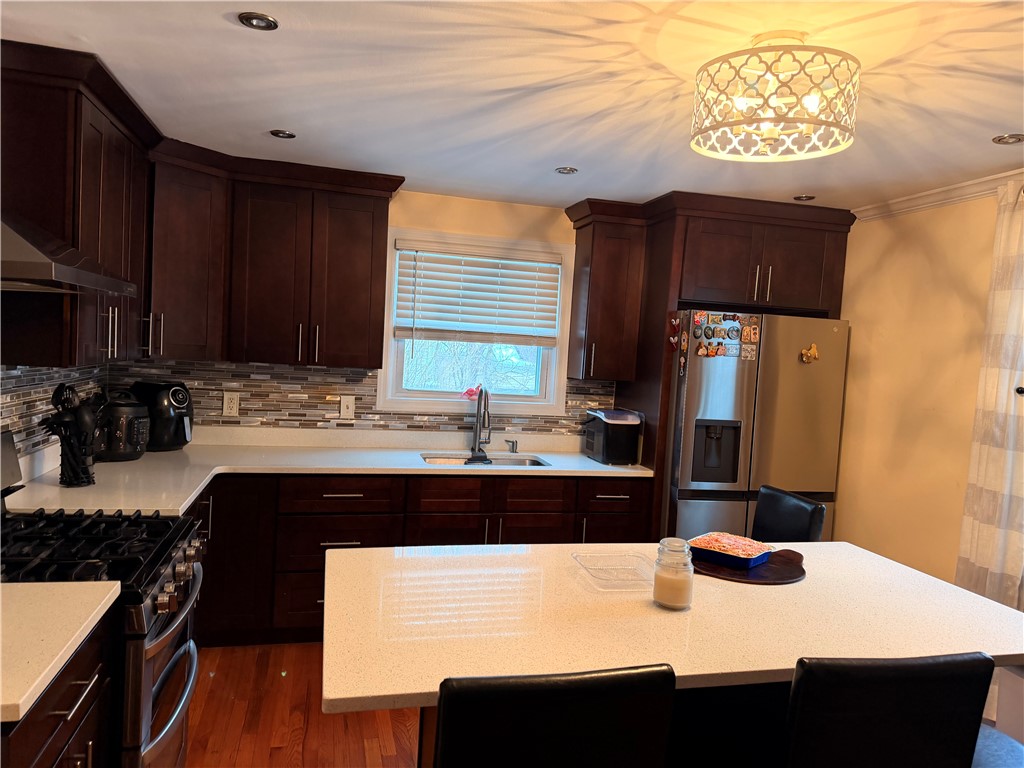 30 Lark Avenue Cranston, RI 02920 - Photo 1 of 11