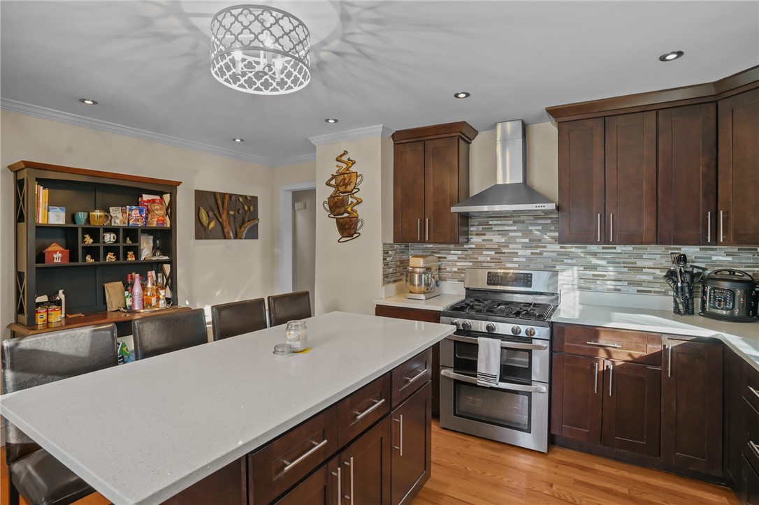 30 Lark Avenue Cranston, RI 02920 - Photo 16 of 37