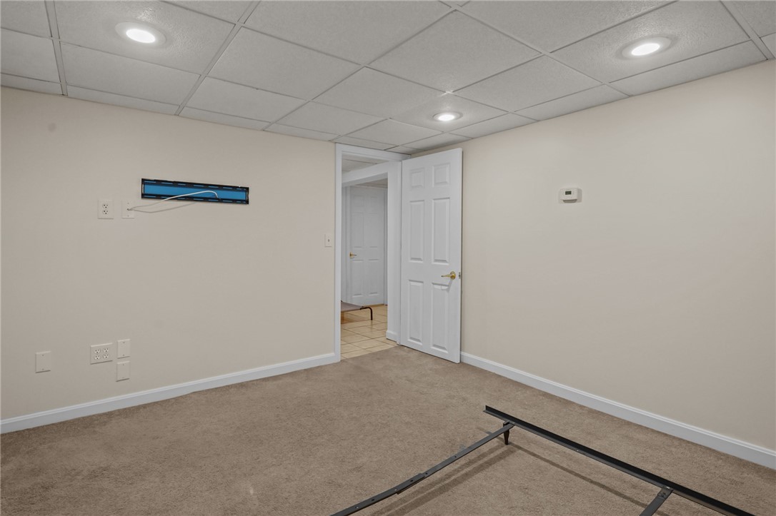 30 Lark Avenue Cranston, RI 02920 - Photo 22 of 37