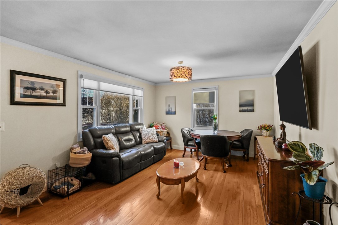 30 Lark Avenue Cranston, RI 02920 - Photo 4 of 37