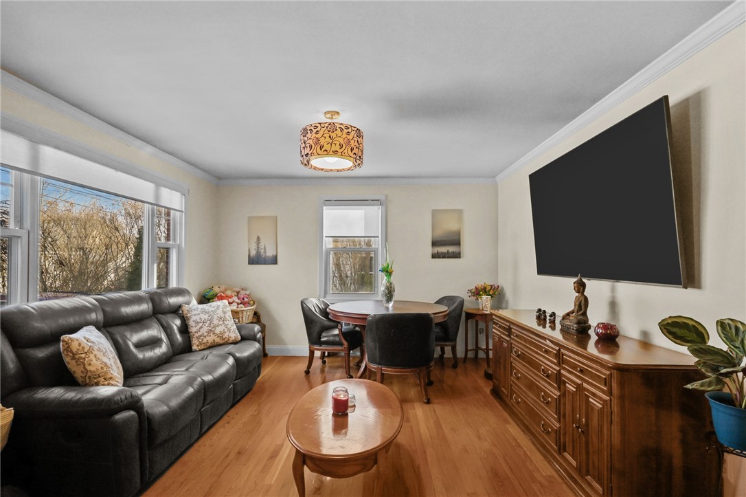 30 Lark Avenue Cranston, RI 02920 - Photo 5 of 37