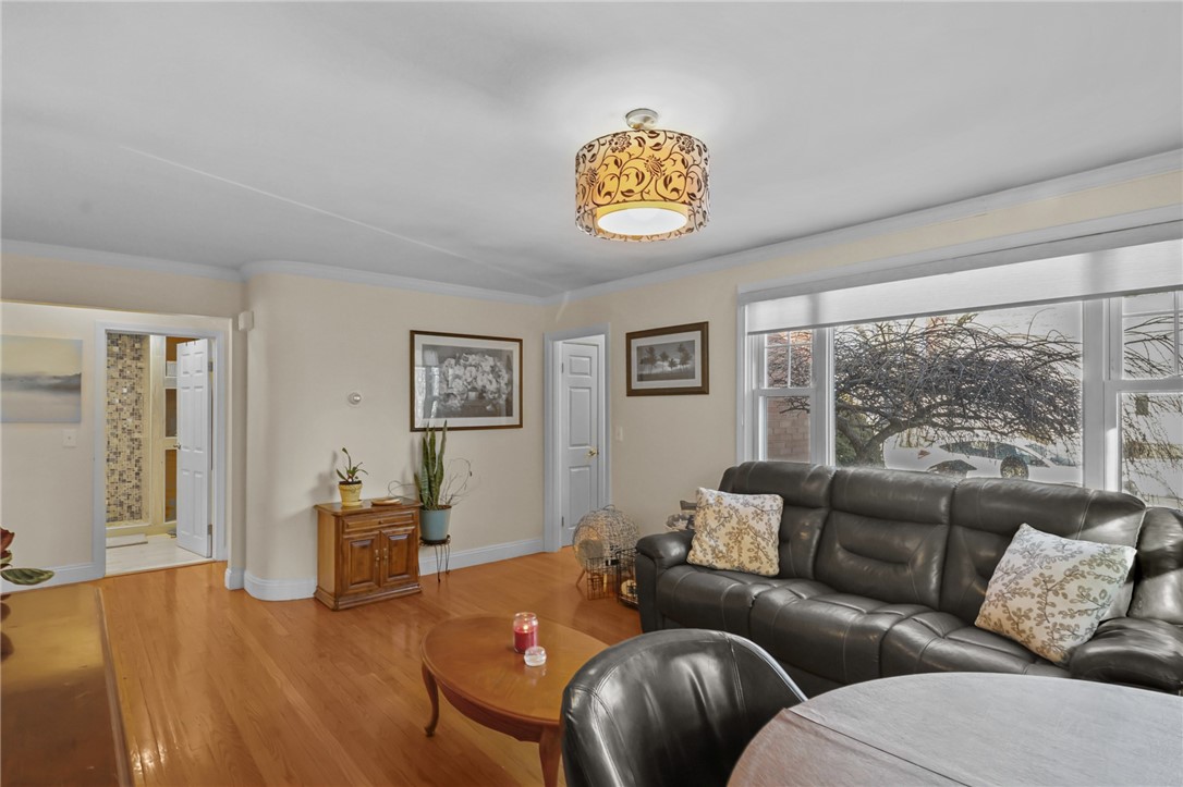 30 Lark Avenue Cranston, RI 02920 - Photo 8 of 37