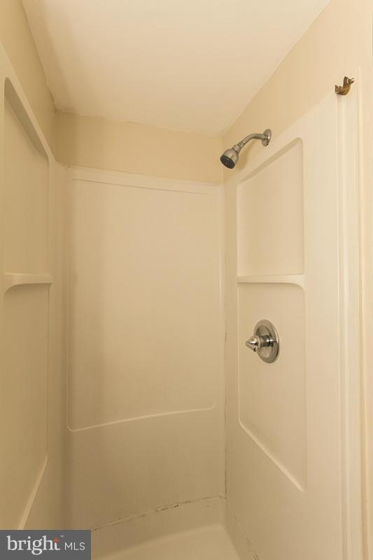 8431 Lucerne Road Randallstown, MD 21133 - Photo 16 of 23 Bath