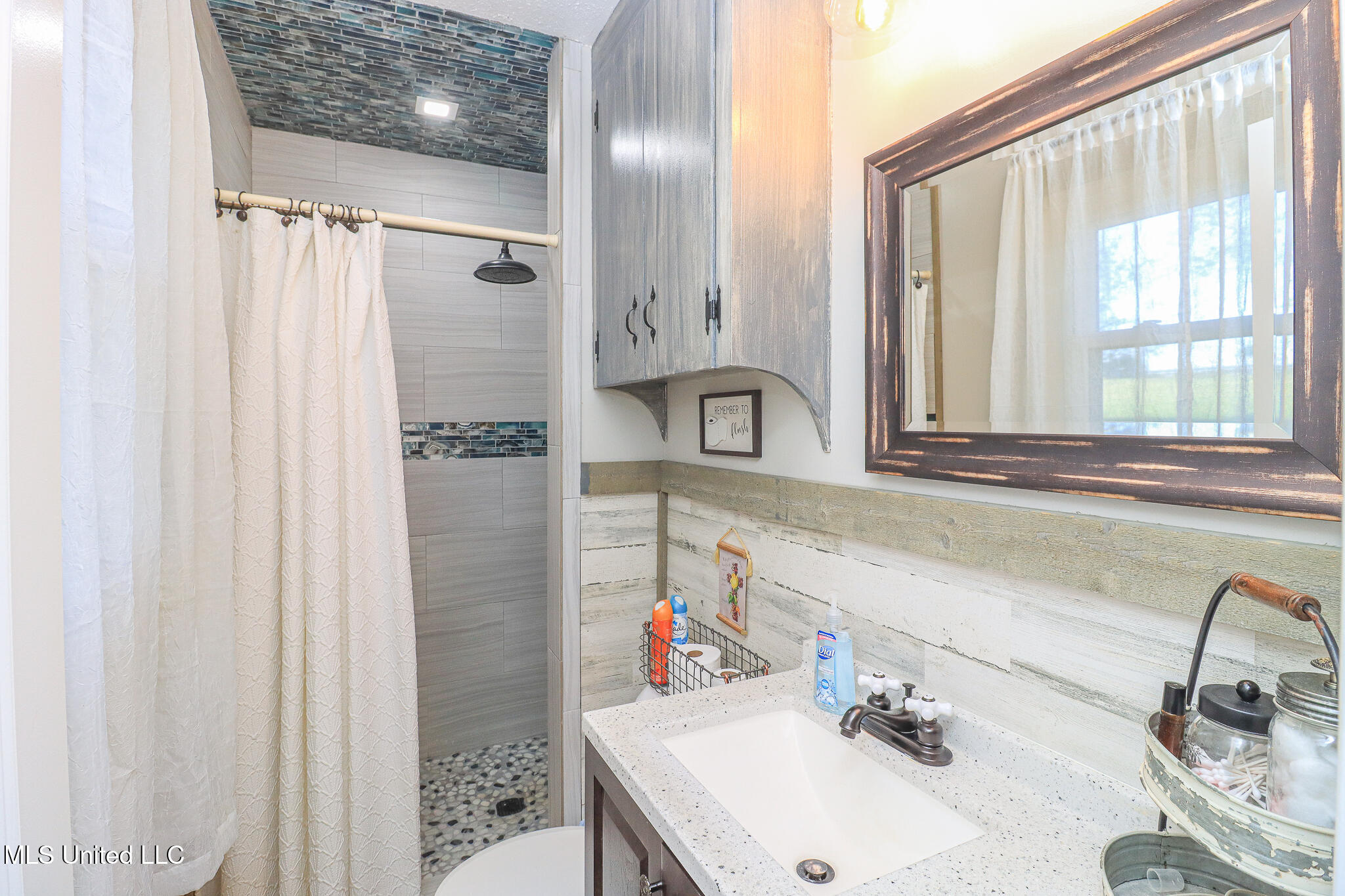 449 Old Highway 80 Morton, MS 39117 - Photo 17 of 39 449 Old Hwy 80 21