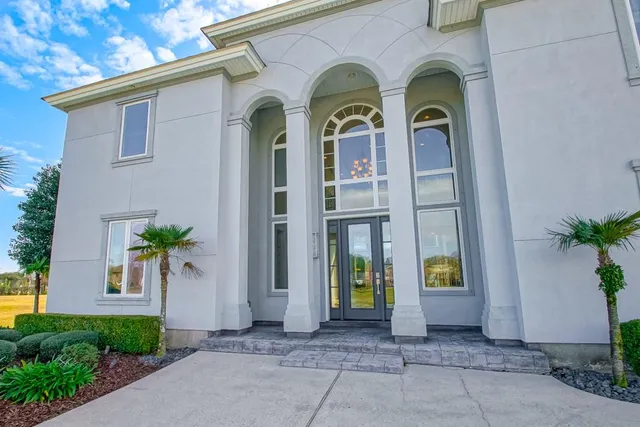 $790,000 | 132 Pine Valley Drive, New Orleans, LA 70131