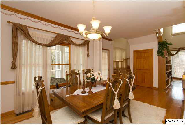 1011 Broken Island Road Palmyra, VA 22963 - Photo 16 of 38 Lovely Natural Crown Molding & Chairrail - Hardwood Floors - Accent Windows