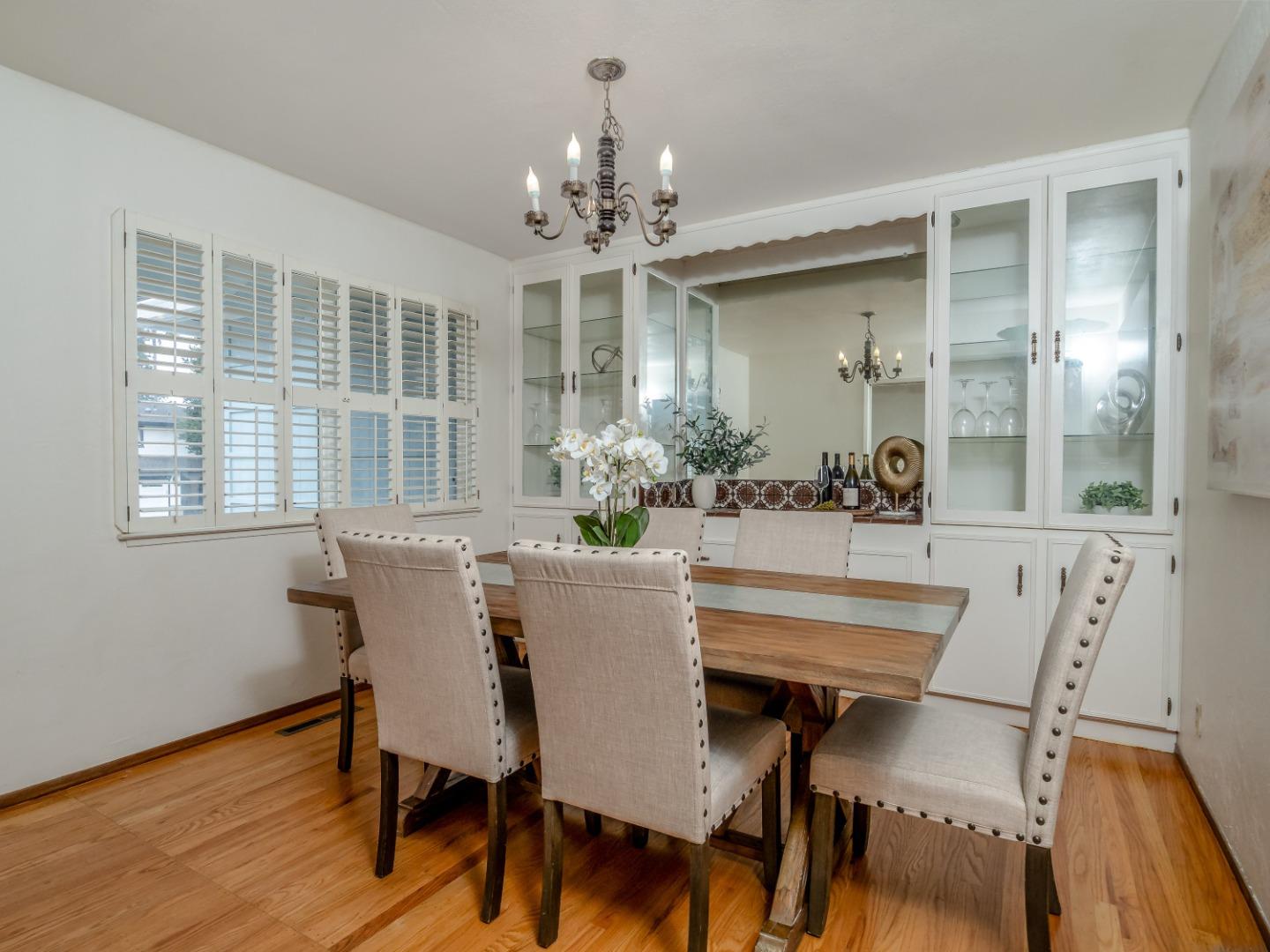 22204 McClellan Road Cupertino, CA 95014 - Photo 12 of 41 Gallery Image 12