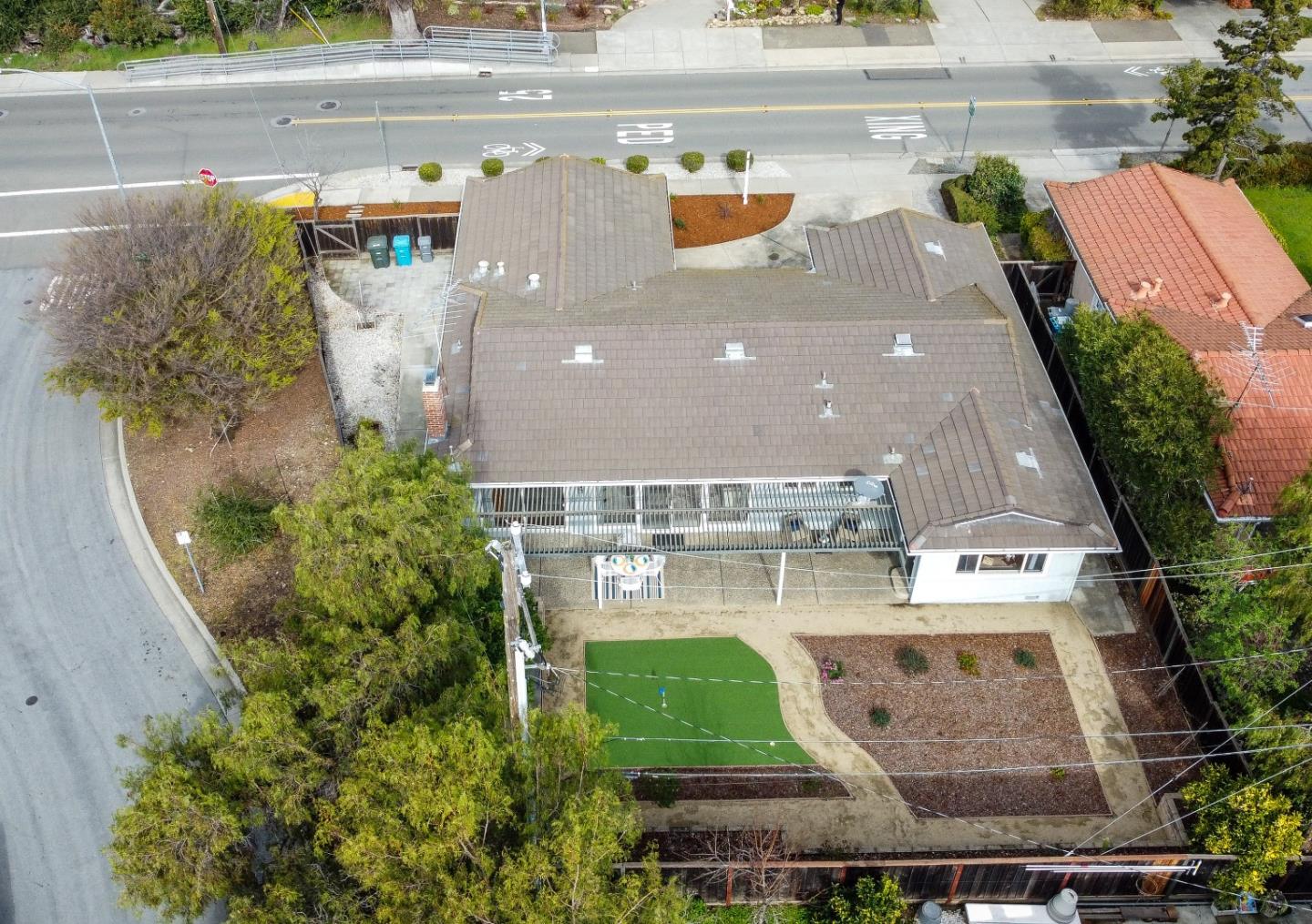 22204 McClellan Road Cupertino, CA 95014 - Photo 38 of 41 Gallery Image 38