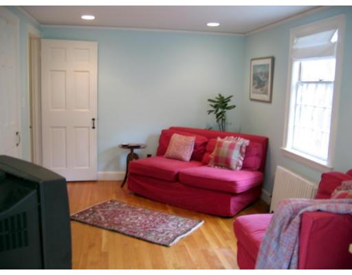 130 Hoover Road Needham, MA 02494 - Photo 8 of 11